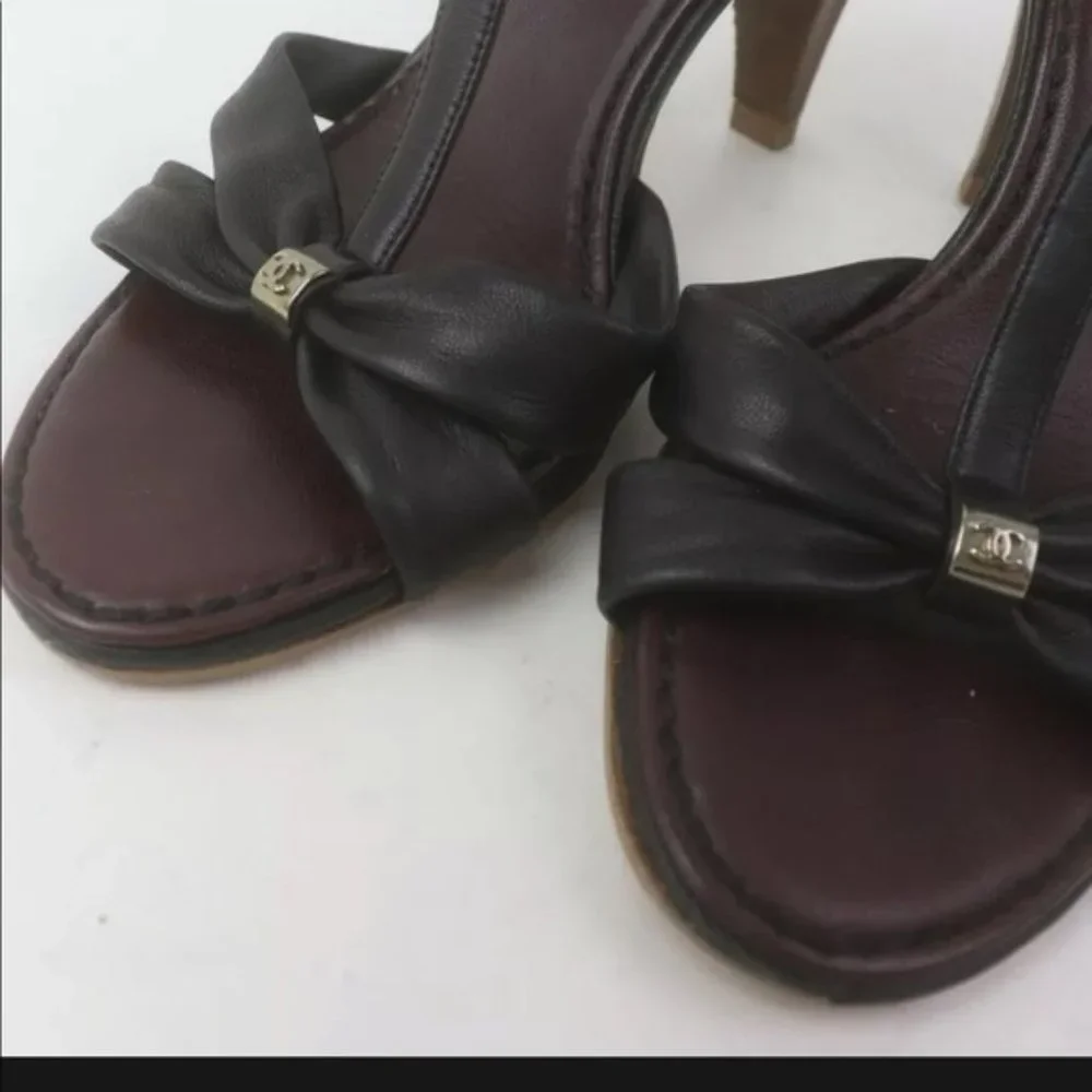 Chanel Sandals Women Black Leather (calf)